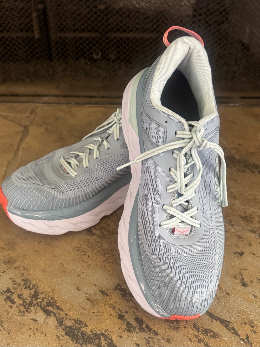 Hoka One One Bondi 7 running shoes WOMENS 9